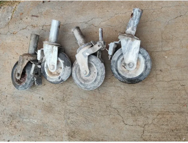 Ruedas para andamio (4 unidades)