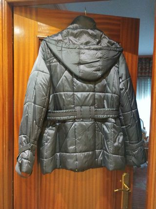 Parka acolchada mujer color berenjena