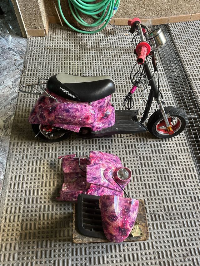 Mini Scooter Eléctrica Estilo Vespa