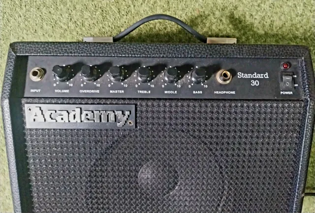 Amplificador Academy Standard 30 Negro