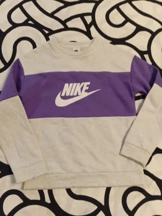 Sudadera Nike Gris y Morado