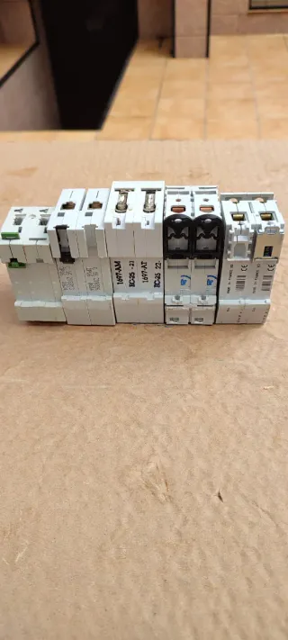 Interruptores automáticos magnetotérmicos