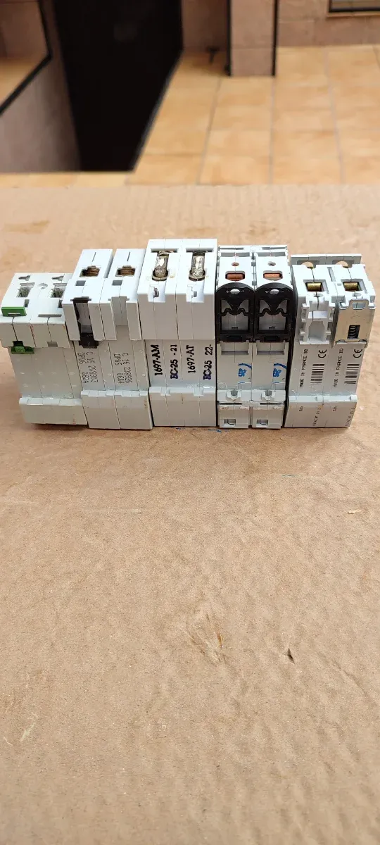 Interruptores automáticos magnetotérmicos