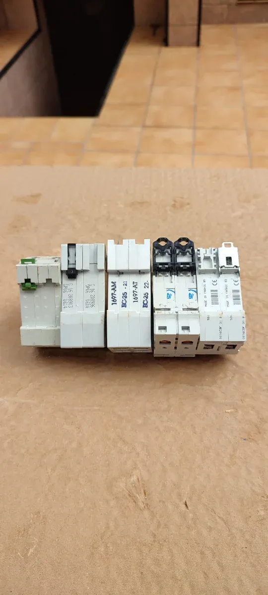 Interruptores automáticos magnetotérmicos