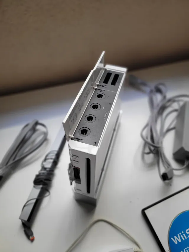 Nintendo Wii + Wii Sports