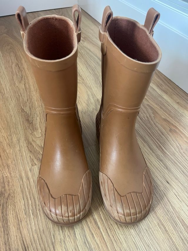 Botas de agua Zara niña marrones número 32