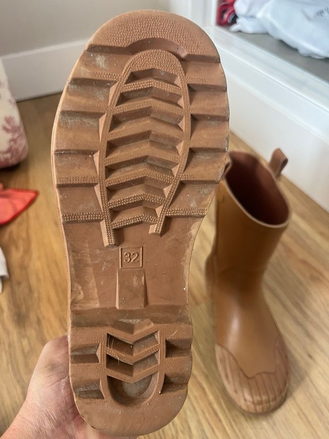 Botas de agua Zara niña marrones número 32