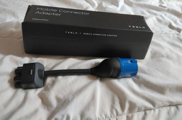Cargador Tesla + Adaptador CETAC 16A