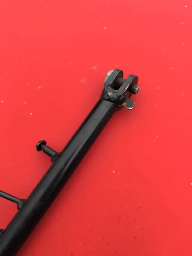 Pata de cabra Kawasaki KLE 500.