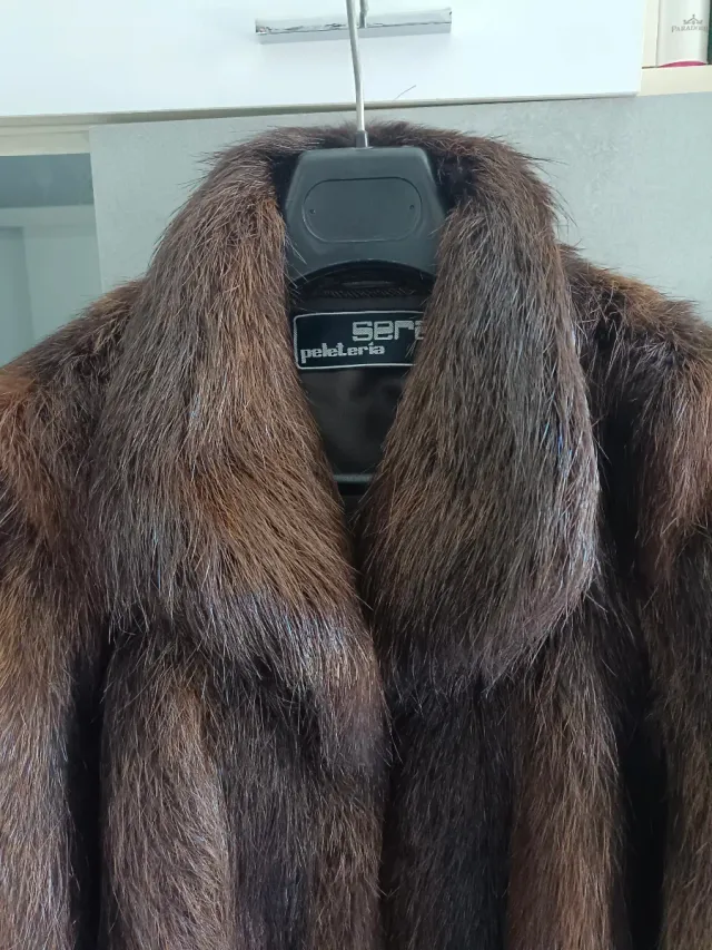 Abrigo Marrón Corte 3/4