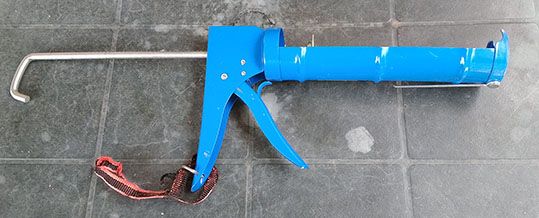 Pistola silicona tipo cremallera 225 mm