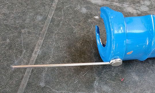 Pistola silicona tipo cremallera 225 mm