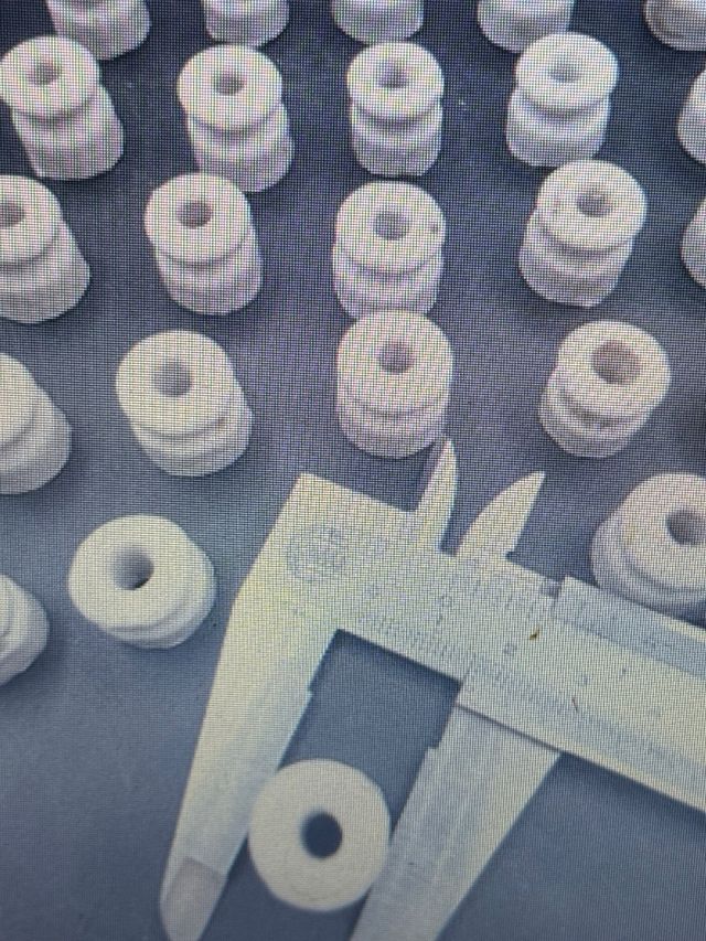 Lotto 56 Isolatori Elettrici Jicaras