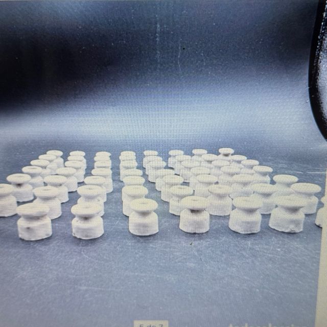 Lotto 56 Isolatori Elettrici Jicaras