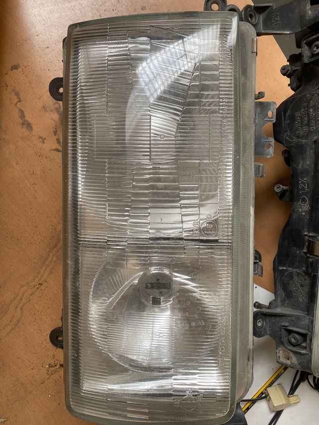 Faros Delanteros Toyota HDJ80 originales
