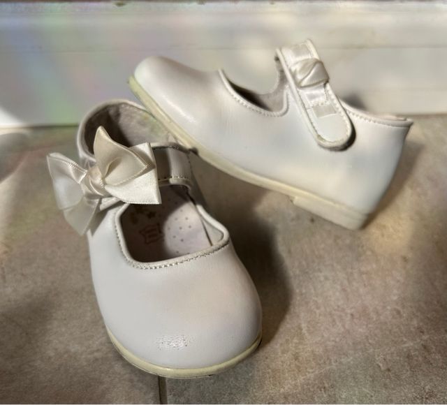 Zapatitos niña Adidas Tallas 23 y 24