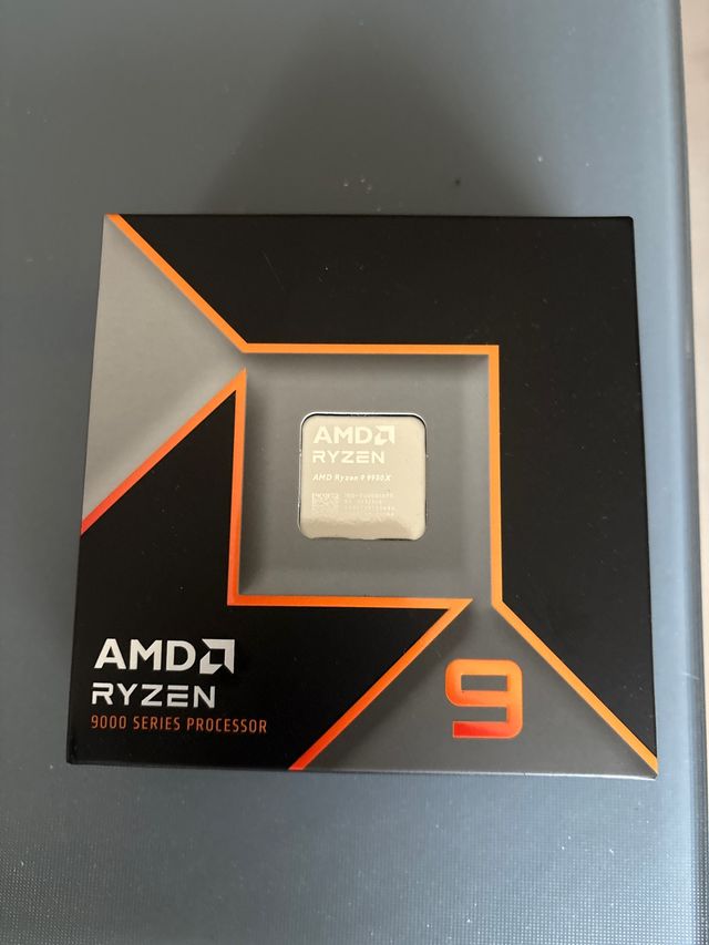 Processore AMD Ryzen 9 Serie 9000 - TRATTABILE