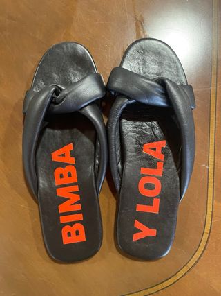 Sandalias Bimba y Lola Negras