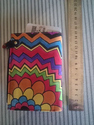 Billetera de piel multicolor