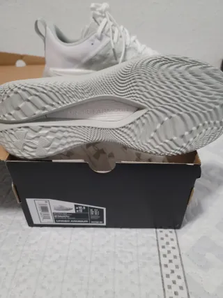 Zapatillas Under Armour Velocity Pro Talla 44.5