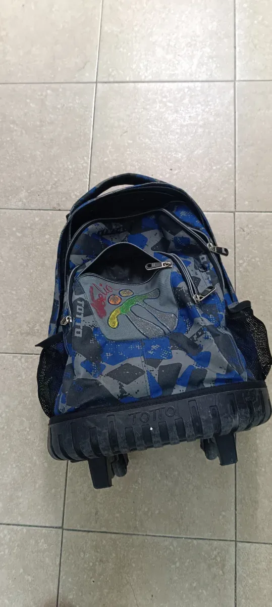 Mochila escolar con ruedas TOTTO