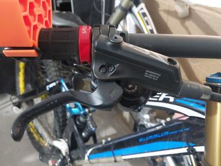 Mondraker Summum Pro Team