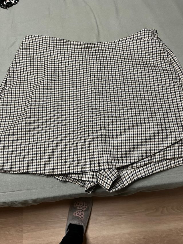 Falda pantalón Stradivarius cuadros