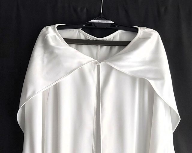 Mantello da sposa con cappuccio bianco taglia unica
