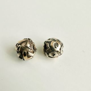 Pandora Charms Letras Oro y Plata