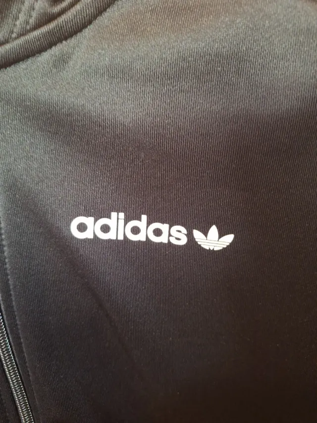 Chaqueta Adidas chándal negra y blanca
