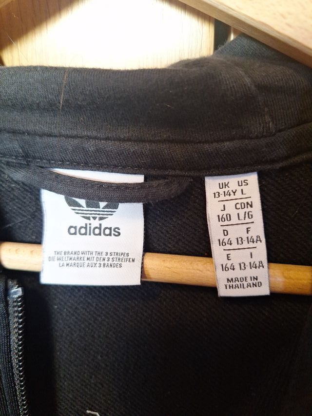 Chaqueta Adidas chándal negra y blanca