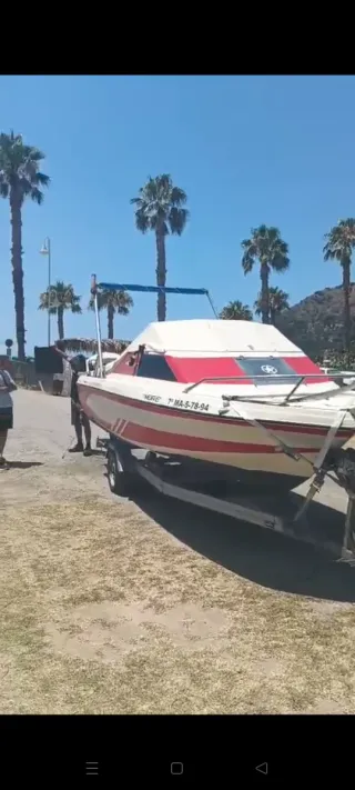 Barco para licencia de titulin