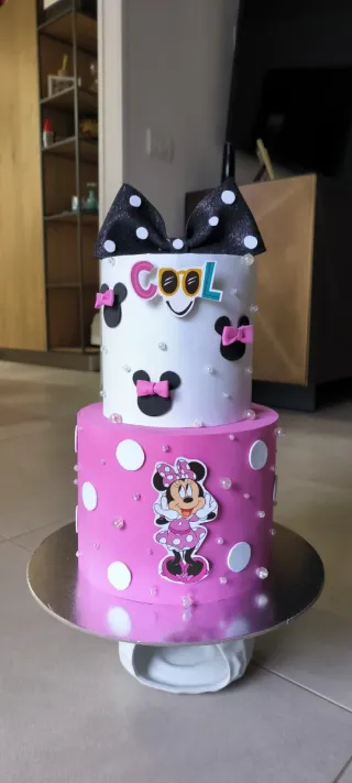 Torta scenografica Minnie