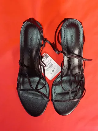 Sandalias de cuero negro para mujer