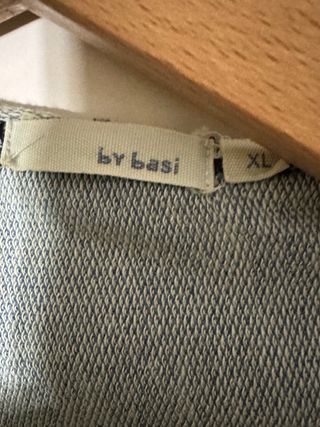 Sudadera By Basi con capucha y cremallera XL