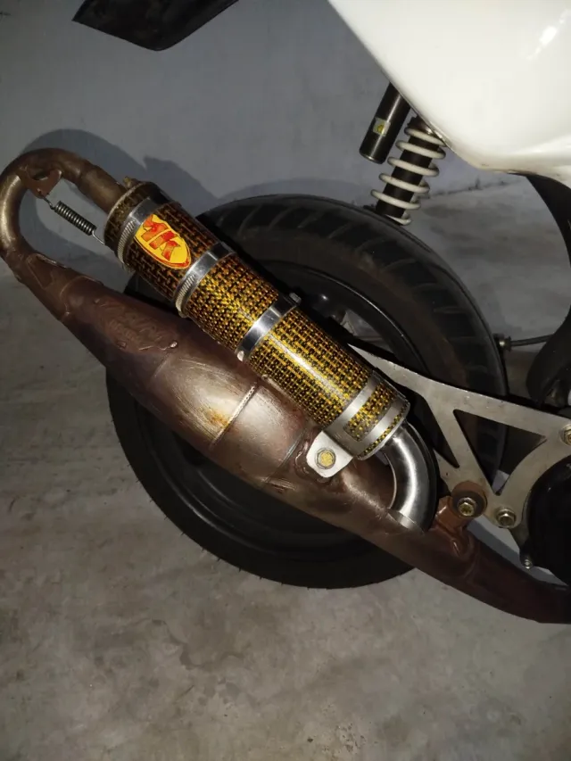 Silenciador escape moto/scooter