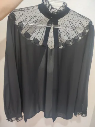 Camisa negra con transparencias talla 48