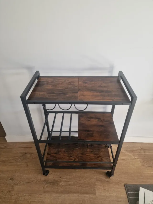 Mesita bar con ruedas metal y madera