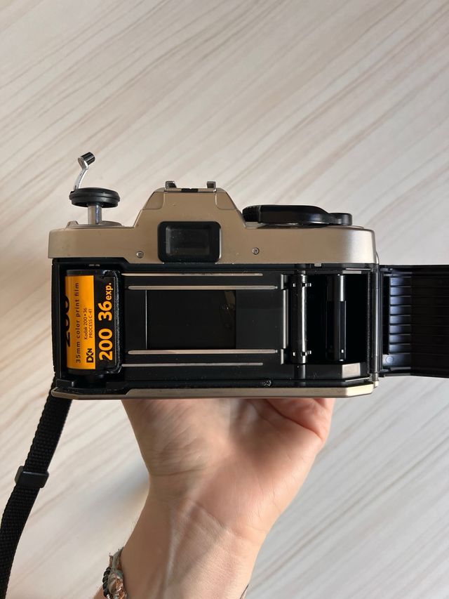 Cámara Analógica Nikon FM10 Plata/Negro