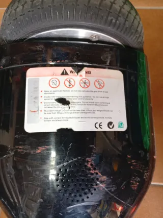 Patinete autoequilibrio negro sin cargador