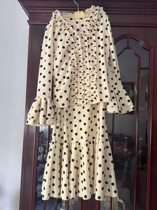 Conjunto Flamenco Lunares Beige y Negro