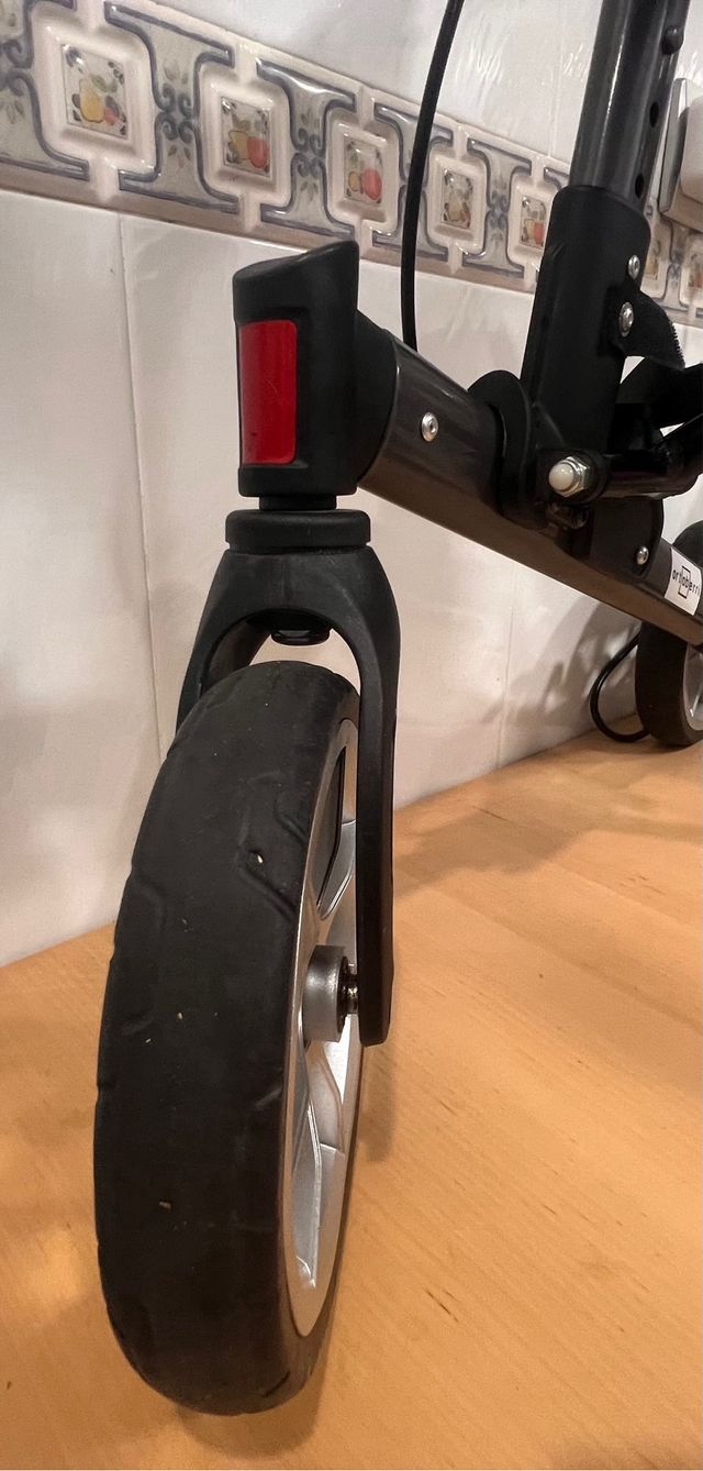 Andador con asiento y respaldo