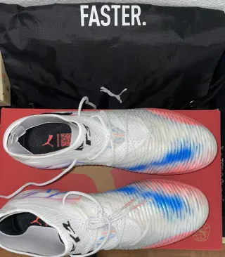 Botas de fútbol Puma blancas pie 39