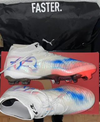 Botas de fútbol Puma blancas pie 39
