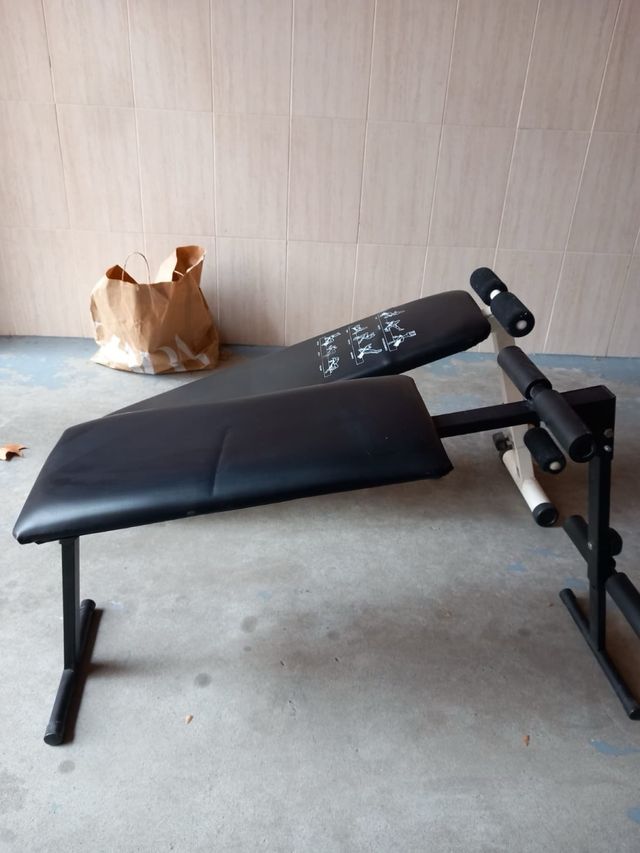 Banco de abdominales y press banca