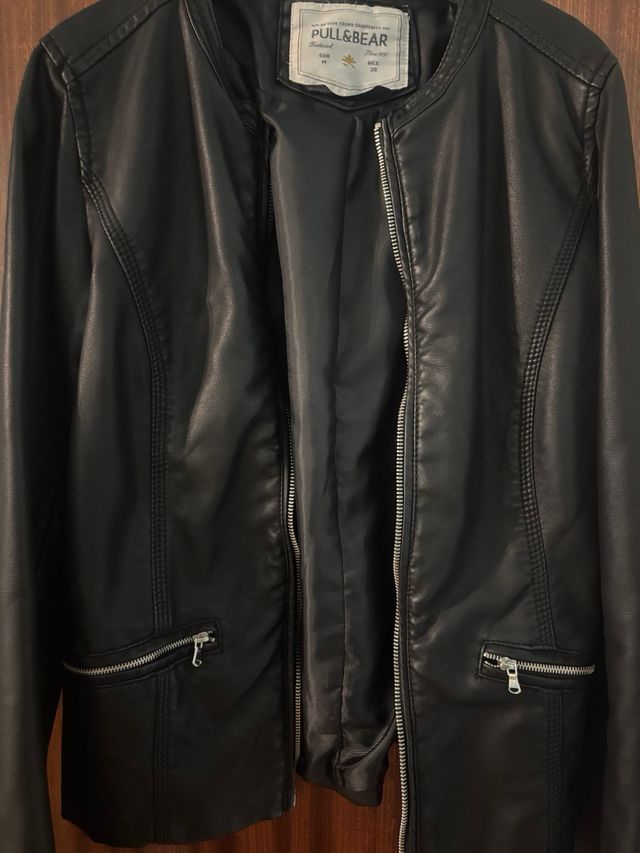 Chaqueta Pull&Bear Negra
