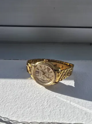 Reloj Viceroy, Dorado.