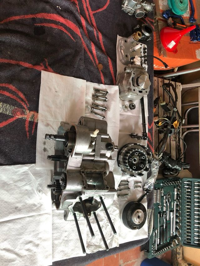 Motor Derbi €2 GPR ( eje de balance )