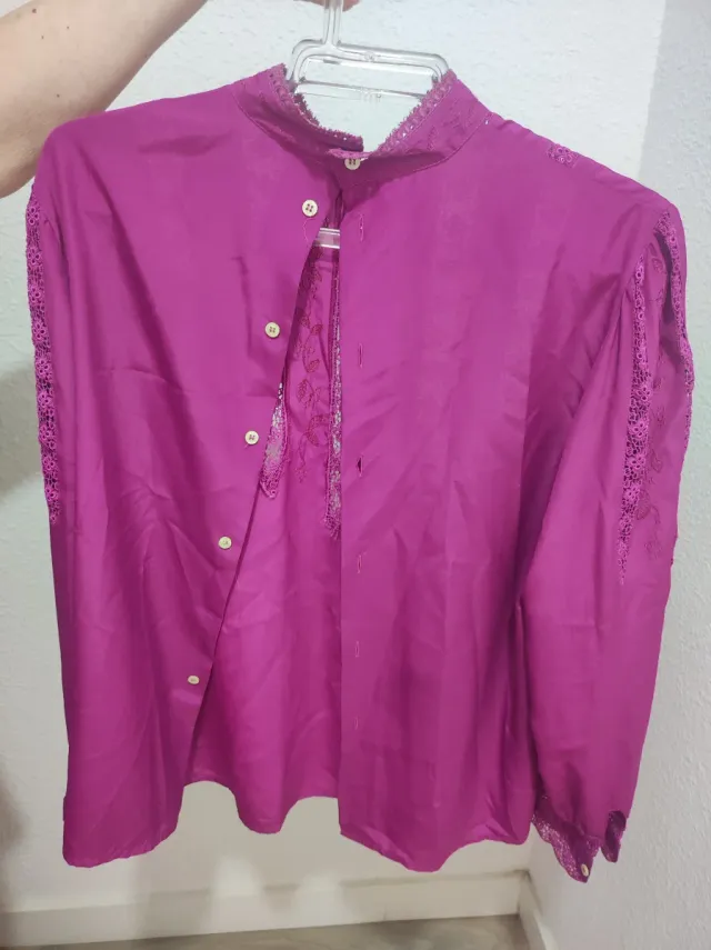 Camisa fucsia calada talla 44