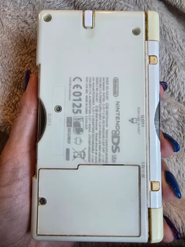 Nintendo DS Lite blanca – sin probar, usada